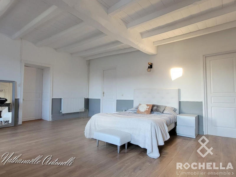 Maison ancienne - 532 m² - 19 pièces