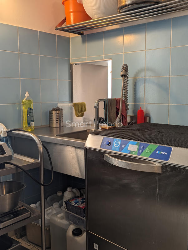 Fonds de commerce - Magasins - 44 m²