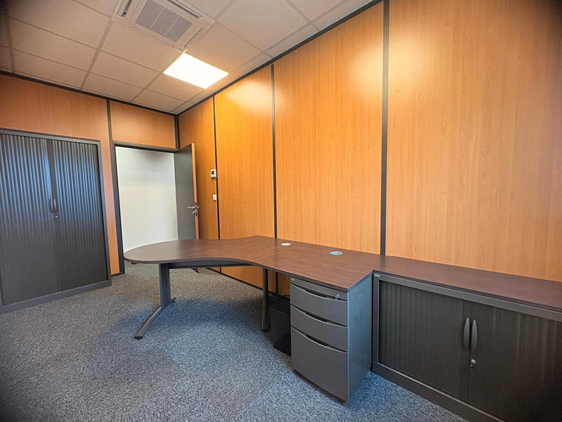 Bureau - 11 m² - 1 pièce