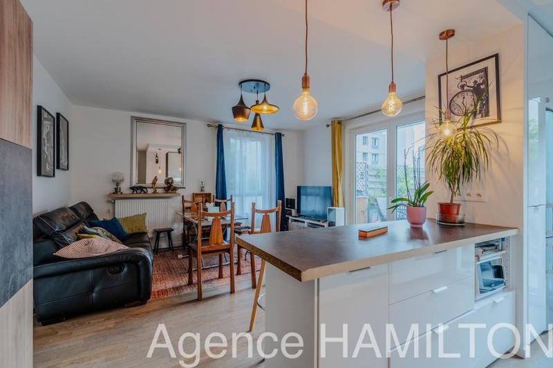 Appartement - 77 m² - 4 pièces