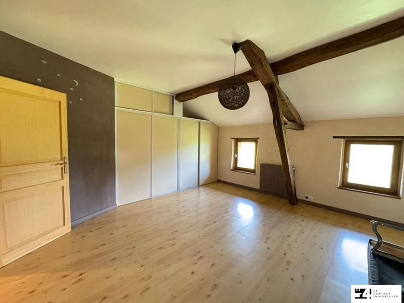 Maison - 265 m² - 5 pièces