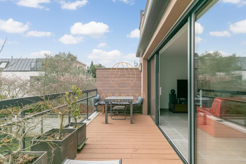 Appartement - 91 m² - 5 pièces