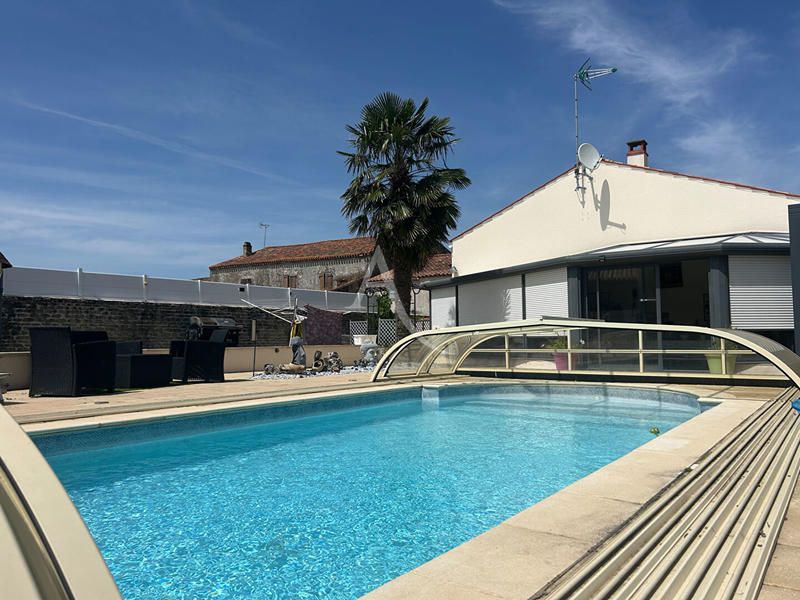 Maison - 162 m² - 6 pièces