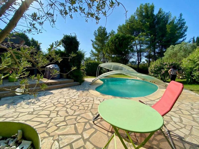 Villa - 171 m² - 6 pièces