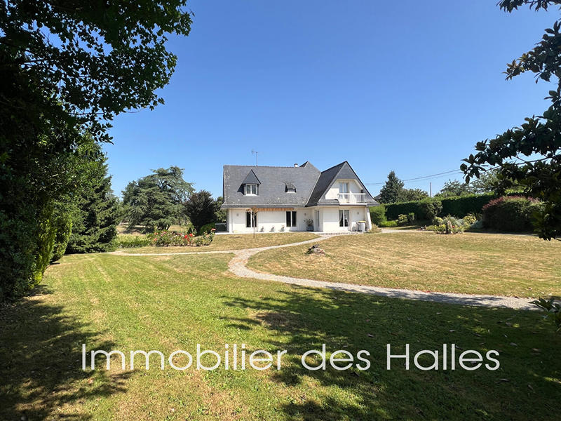 Maison - 213 m² - 6 pièces