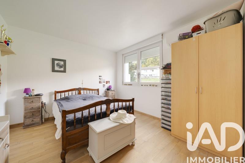 Maison - 241 m² - 8 pièces