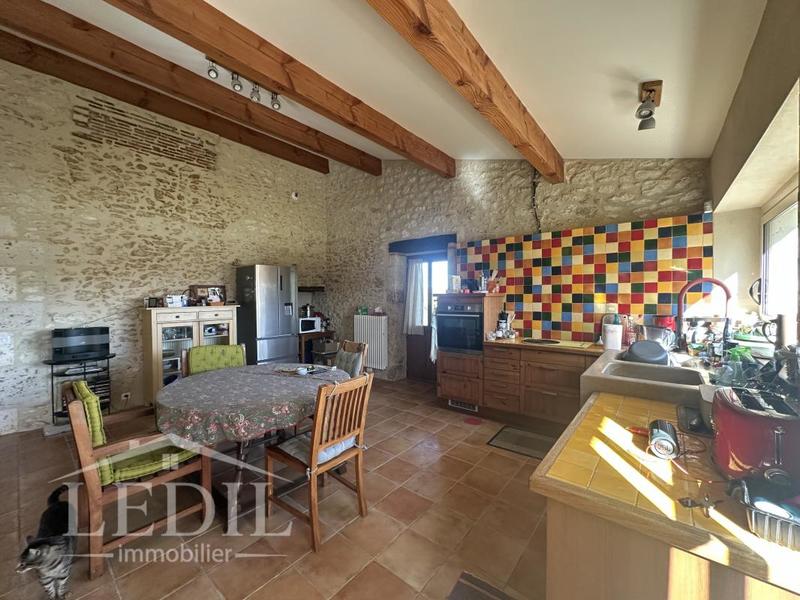 Propriété - 220 m² - 5 pièces