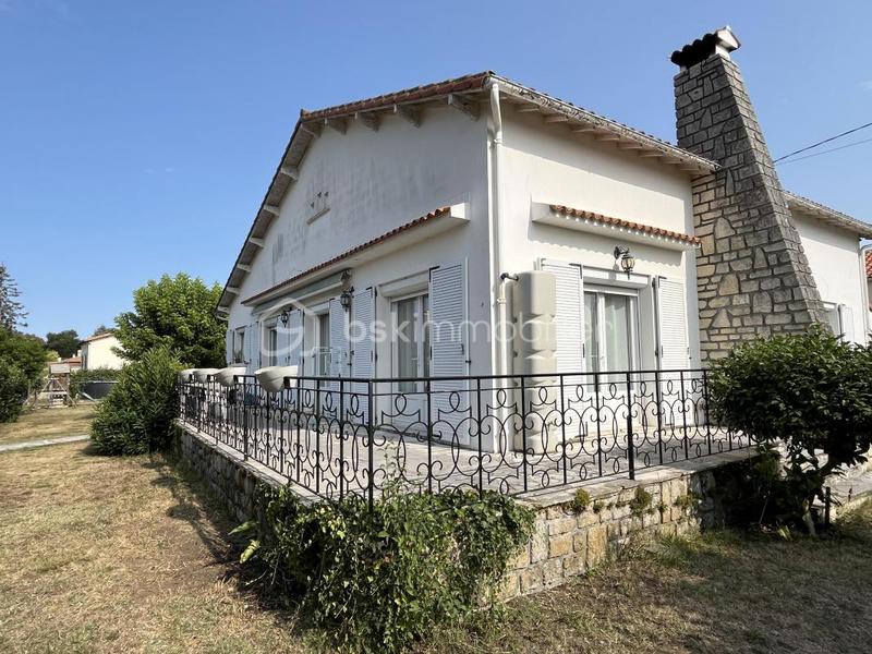 Maison - 142 m² - 4 pièces