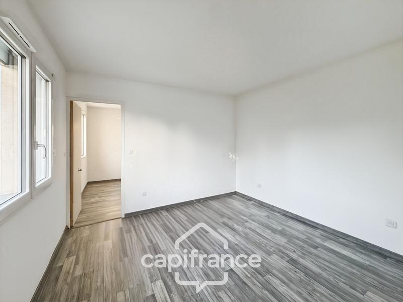 Maison - 142 m² - 8 pièces