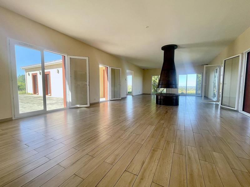 Villa - 158 m² - 4 pièces