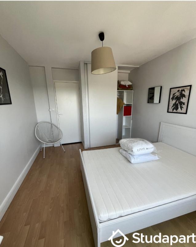 Chambre - 12 m² - 1 pièce