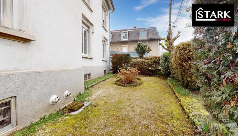 Appartement - 127 m² - 6 pièces