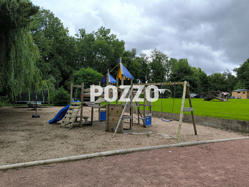 Maison - 153 m² - 15 pièces