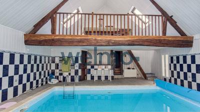 Maison - 390 m² - 7 pièces