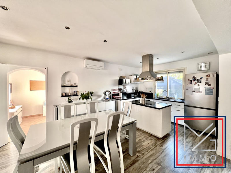 Maison - 110 m² - 4 pièces