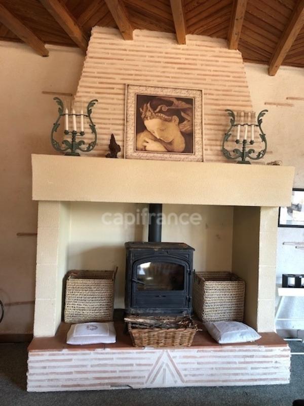 Maison - 370 m² - 11 pièces