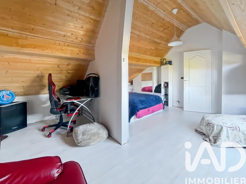Maison - 200 m² - 8 pièces