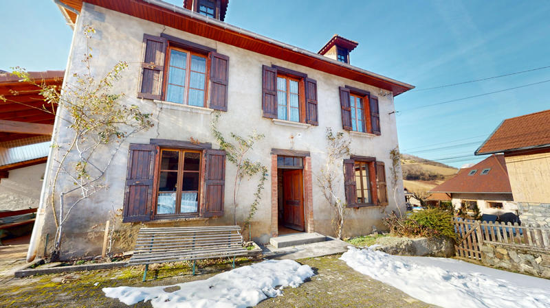 Maison - 150 m² - 5 pièces