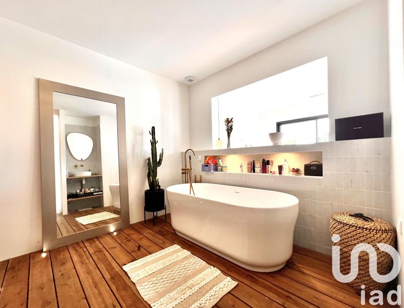 Maison - 182 m² - 6 pièces