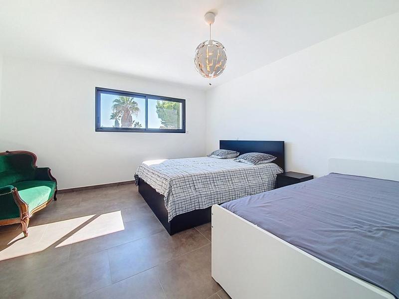 Maison - 186 m² - 6 pièces