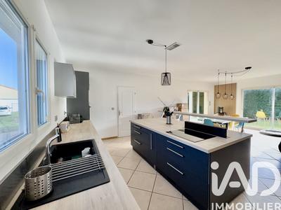 Maison - 112 m² - 4 pièces