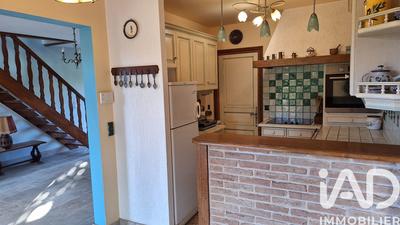 Maison - 186 m² - 8 pièces