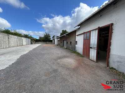 Maison - 460 m² - 10 pièces