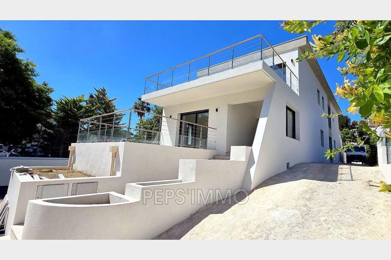 Appartement - 175 m² - 6 pièces