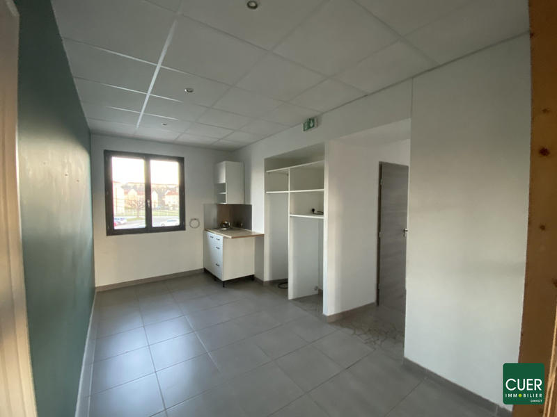 Bureau - 83 m² - 4 pièces