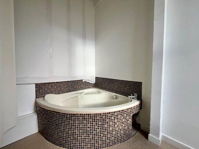 Maison ancienne - 170 m² - 6 pièces