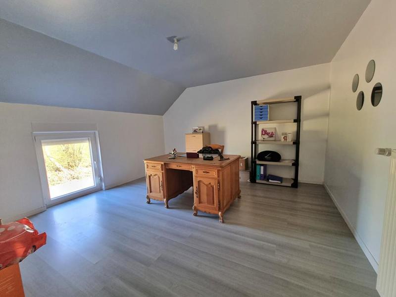 Maison - 202 m² - 8 pièces