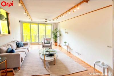 Appartement - 82 m² - 4 pièces