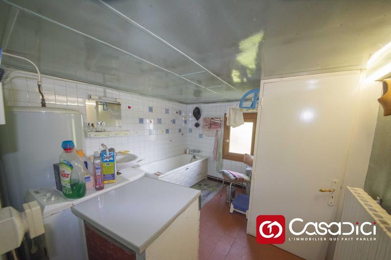 Maison - 98 m² - 5 pièces