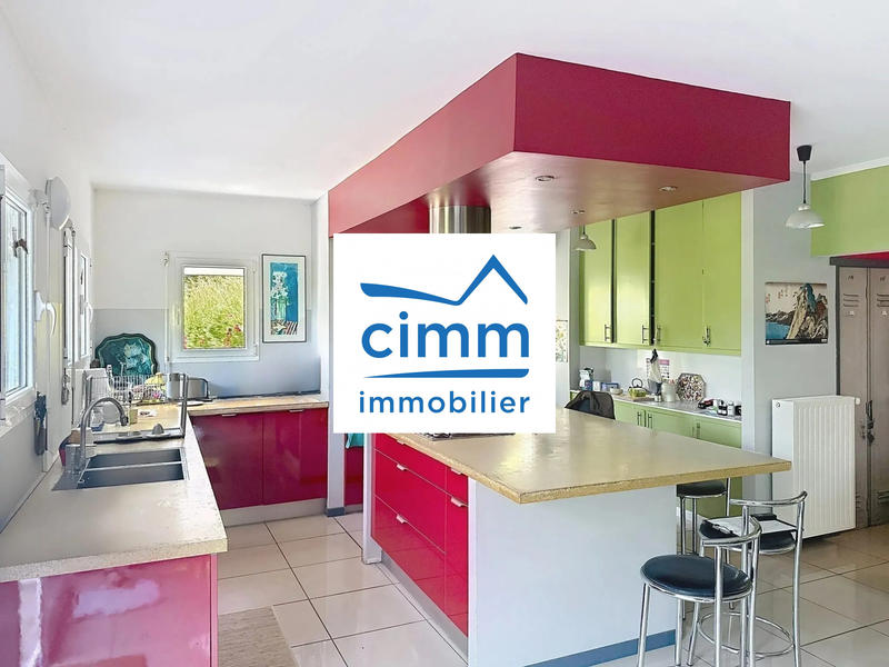 Maison - 135 m² - 6 pièces