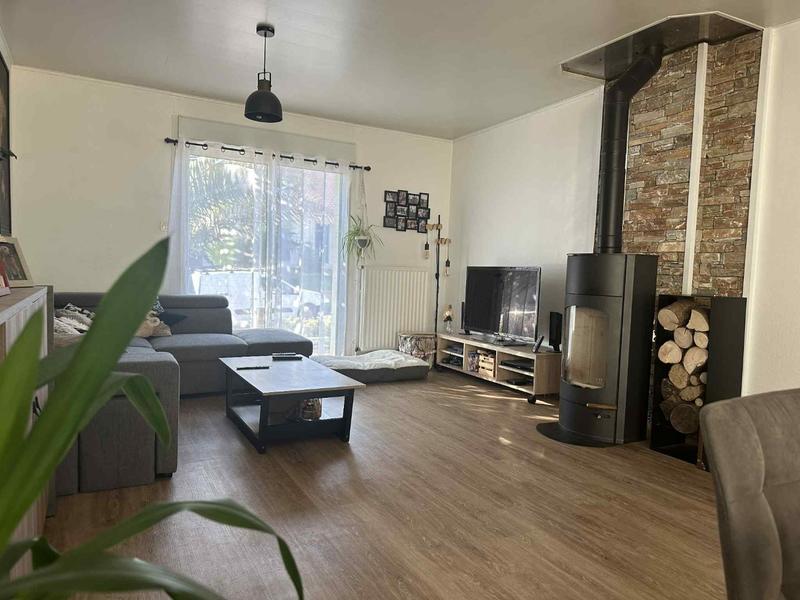 Maison - 97 m² - 5 pièces