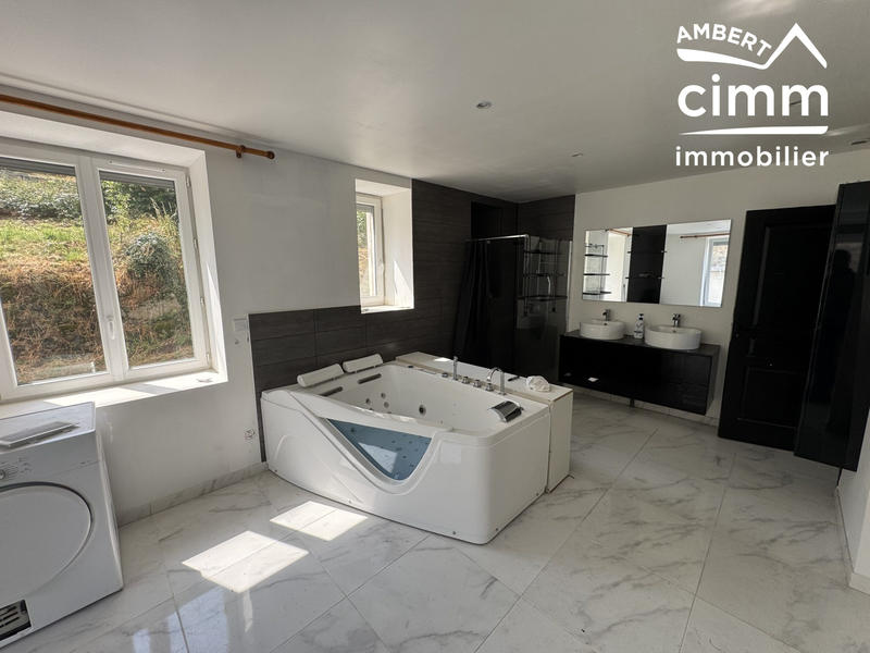 Maison - 120 m² - 4 pièces