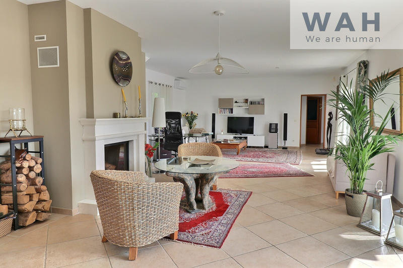 Maison - 197 m² - 5 pièces