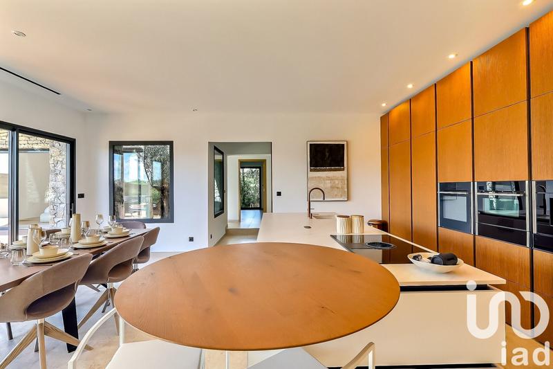 Maison - 190 m² - 5 pièces