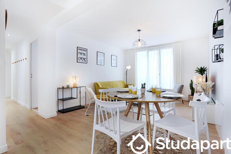 Chambre - 11 m² - 1 pièce