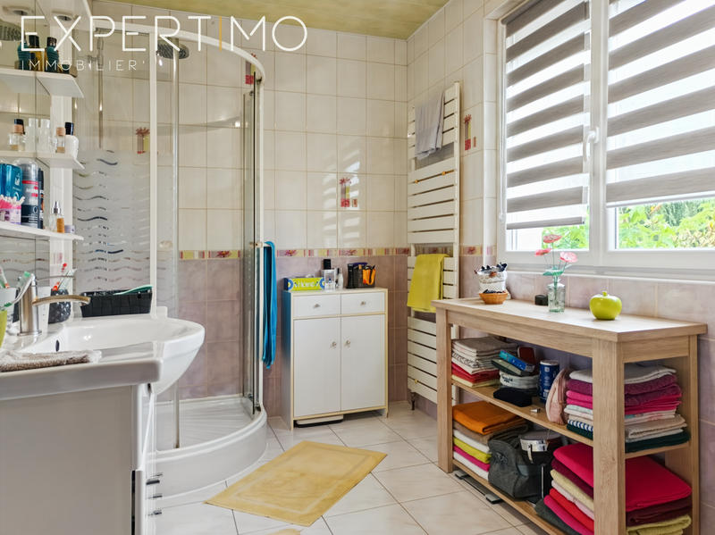 Maison - 102 m² - 5 pièces