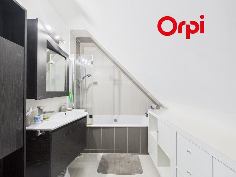 Maison - 102 m² - 5 pièces