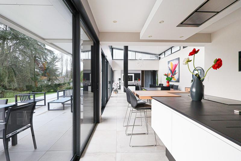 Maison - 160 m² - 8 pièces