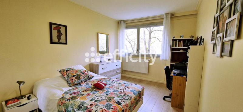 Appartement - 81 m² - 4 pièces
