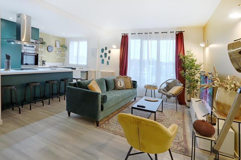 Appartement - 97 m² - 6 pièces