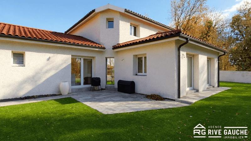 Maison - 151 m² - 6 pièces