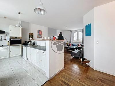 Appartement - 103 m² - 6 pièces