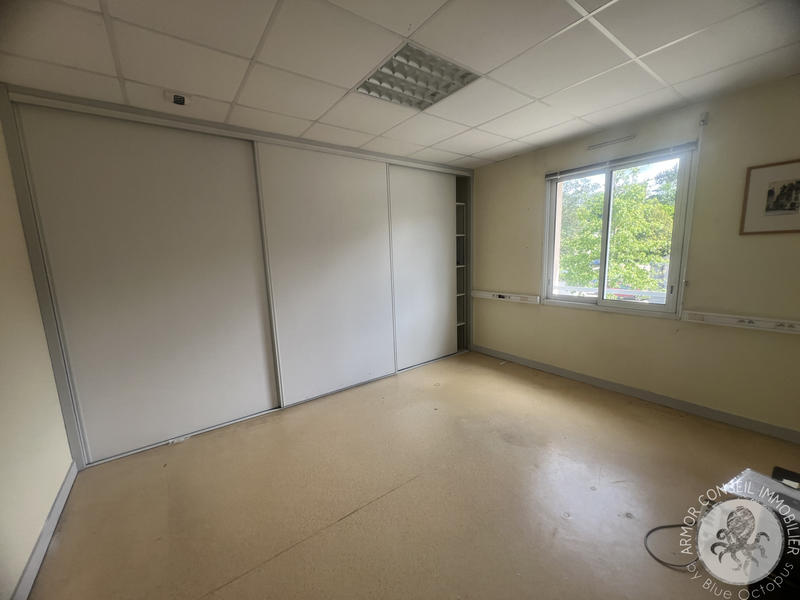Bureau - 250 m²