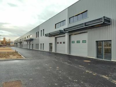 Bureau - 286 m² - 1 pièce