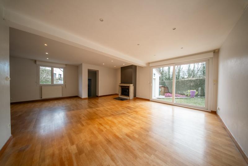 Maison - 163 m² - 5 pièces