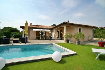 Maison - 110 m² - 4 pièces